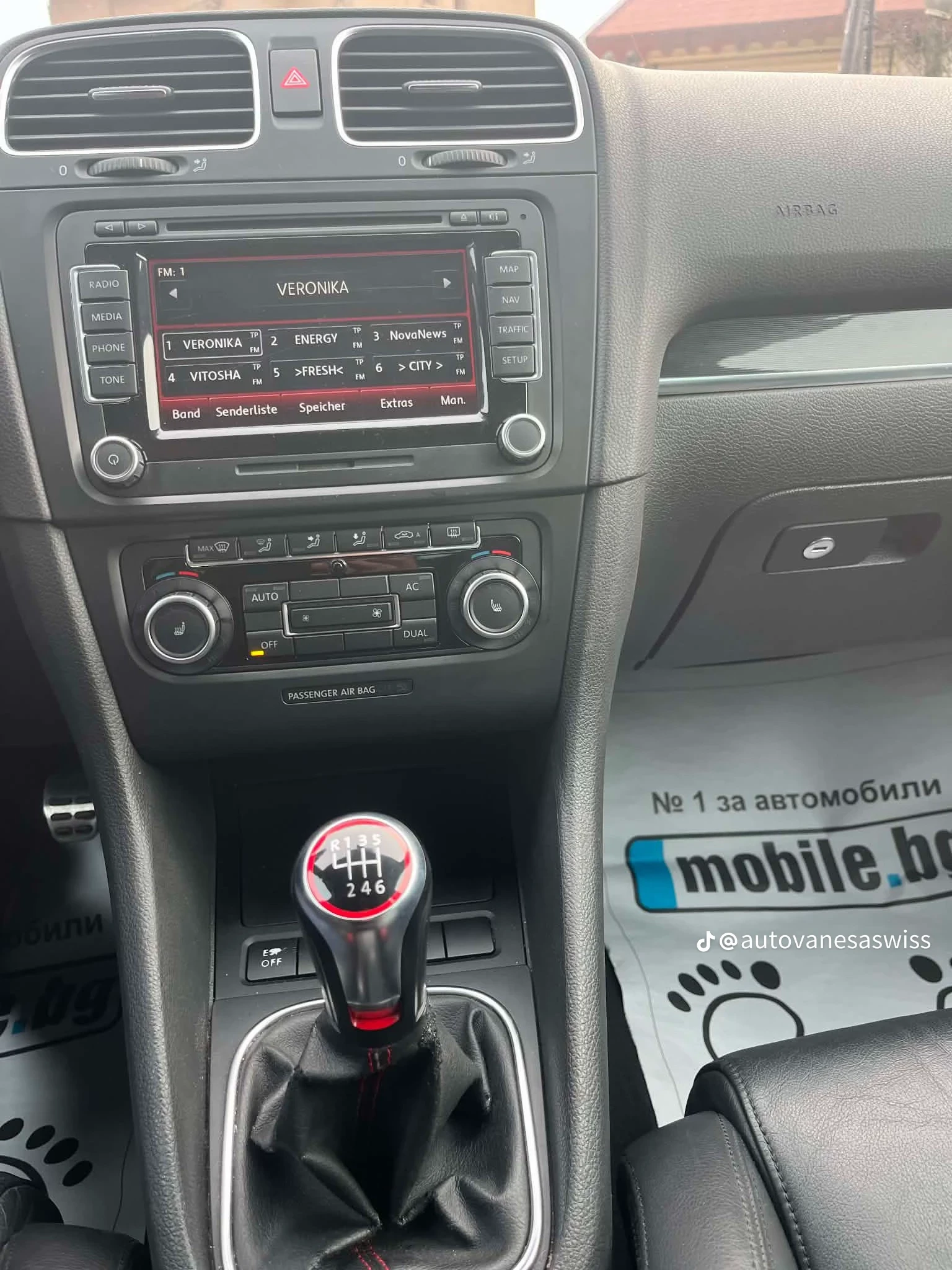 VW Golf, снимка 5 - Автомобили и джипове - 56011861