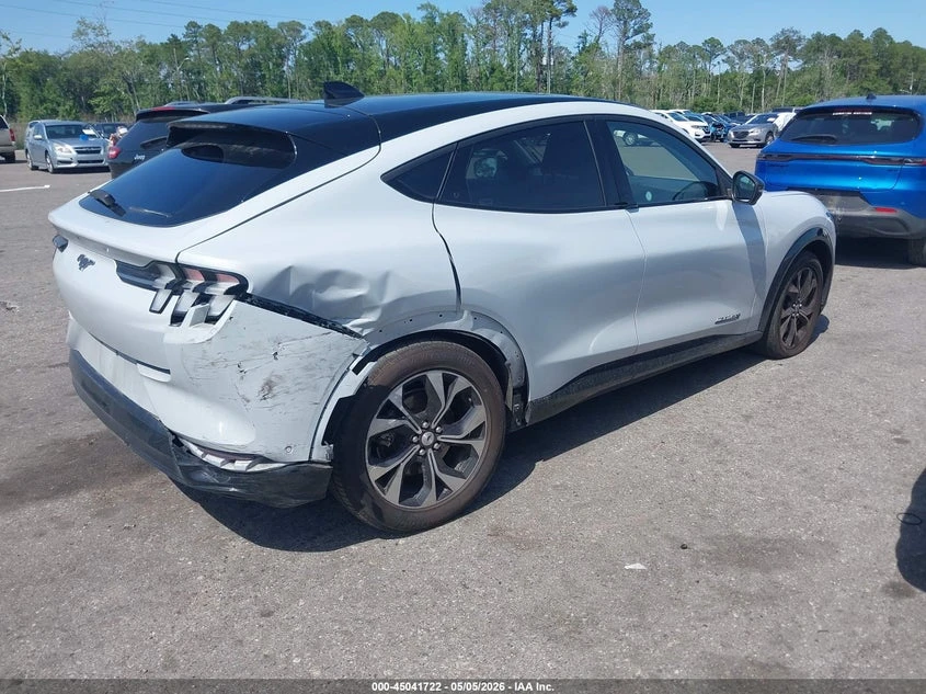 Ford Mustang Mach-E Premium, снимка 4 - Автомобили и джипове - 56522568