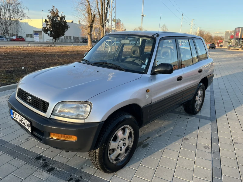 Toyota Rav4, снимка 5 - Автомобили и джипове - 48660504