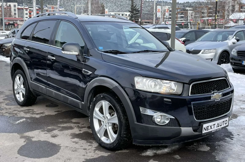 Chevrolet Captiva 2.2 VCDi 184HP AWD AUTOMATIC EURO 5A, снимка 3 - Автомобили и джипове - 48692880