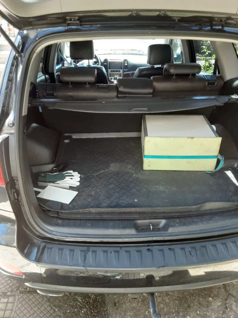 Hyundai Santa fe, снимка 8 - Автомобили и джипове - 52699305