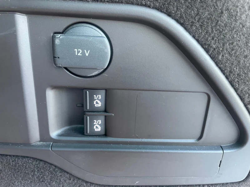 VW Touareg Off-road pack Realni km, снимка 9 - Автомобили и джипове - 52502254