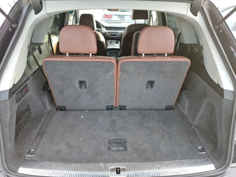 Audi Q7 * 3.0T TECHNIK * CARFAX * БЕЗ ПЪРВОНАЧАЛНА ВНОСКА, снимка 15 - Автомобили и джипове - 53009848