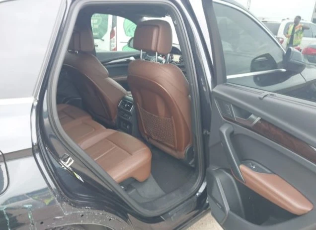 Audi Q5 45 Premium - изображение 8