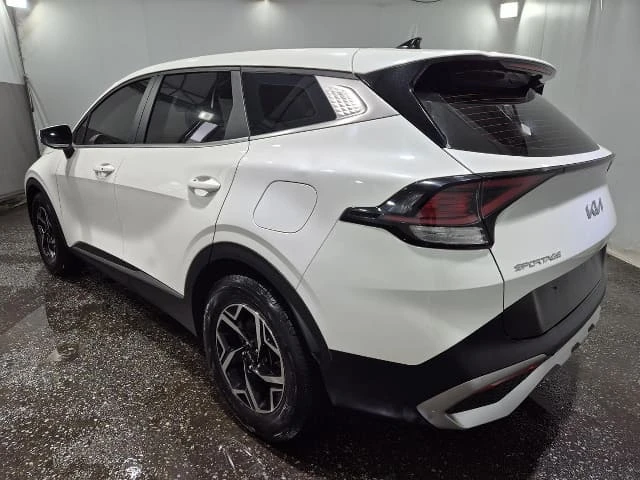 Kia Sportage КОЖА* ПОДГРЕВИ* КАМЕРА, снимка 5 - Автомобили и джипове - 56316764