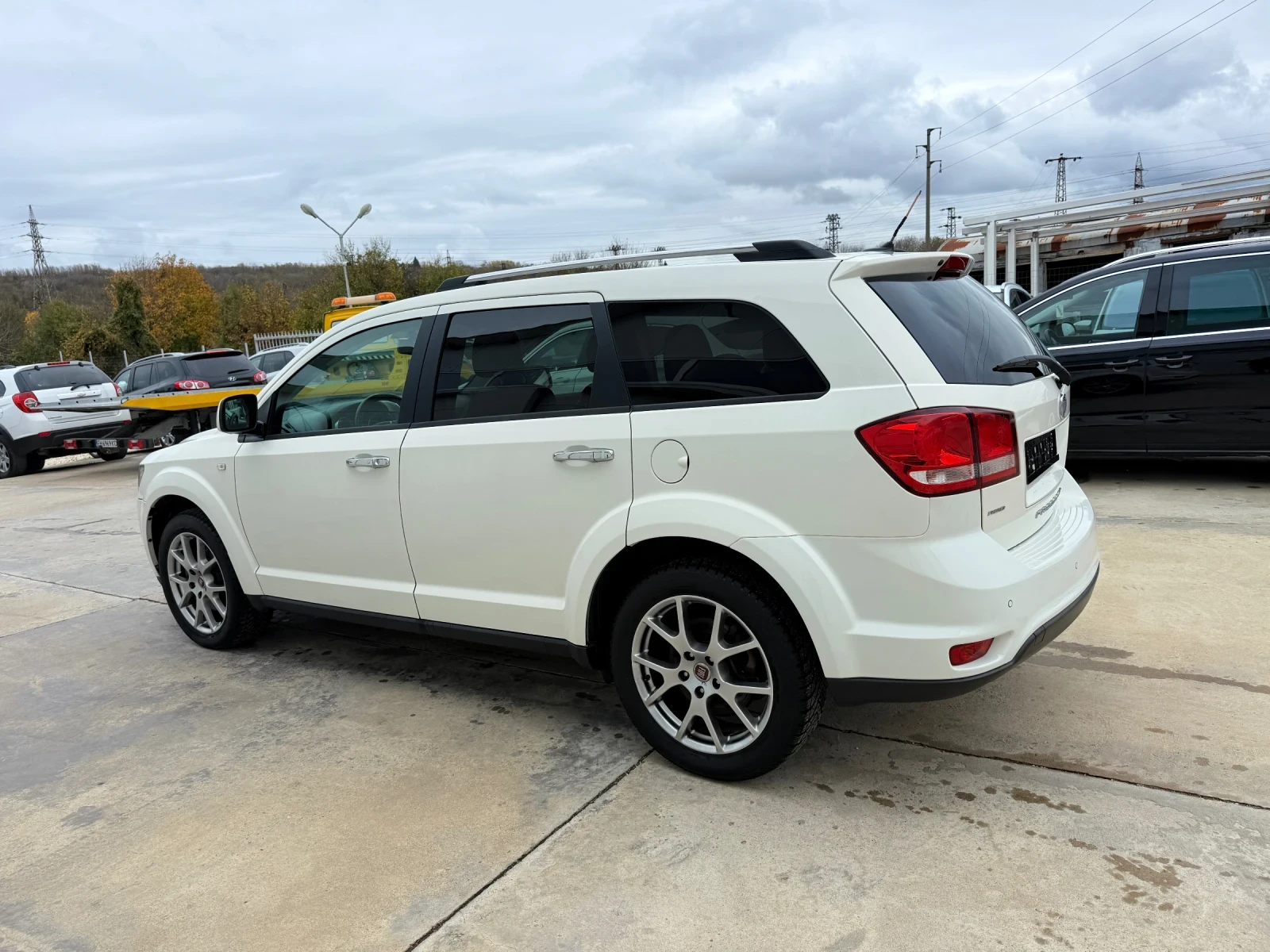 Fiat Freemont 2.0Mjet 170k.c * 4x4* Navi* 7места* UNIKAT*  - изображение 4