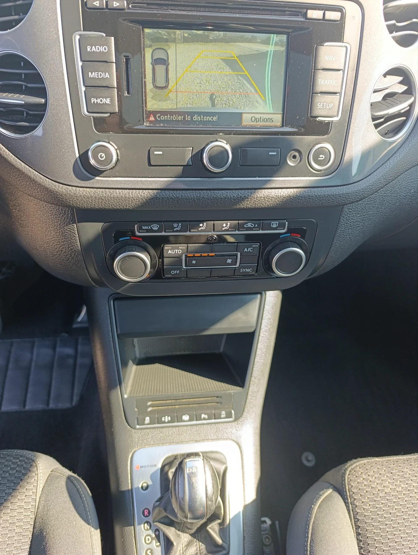 VW Tiguan 2.0TDI R-LINE 4MOTION , снимка 16 - Автомобили и джипове - 53745959