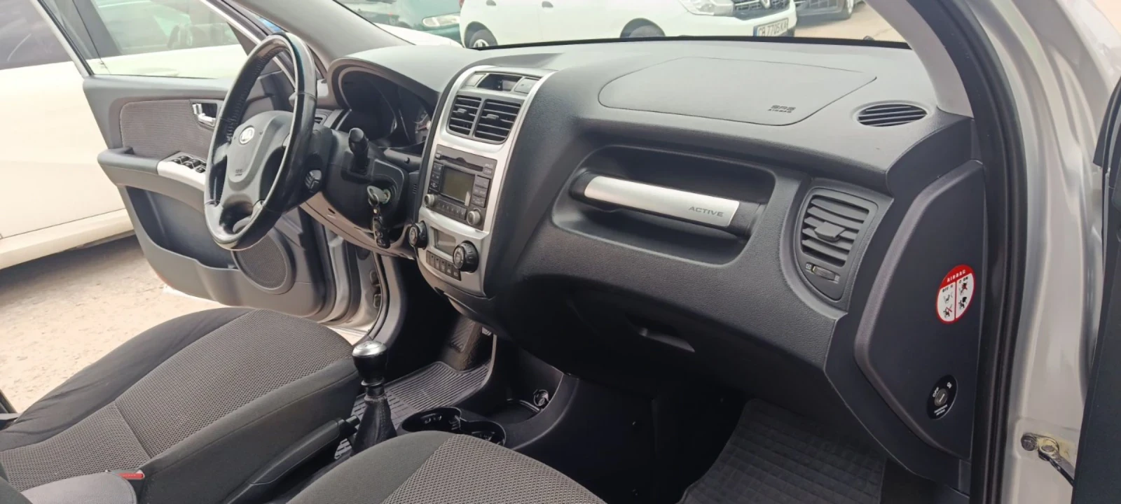 Kia Sportage 2, 0CRDI, снимка 12 - Автомобили и джипове - 53947910
