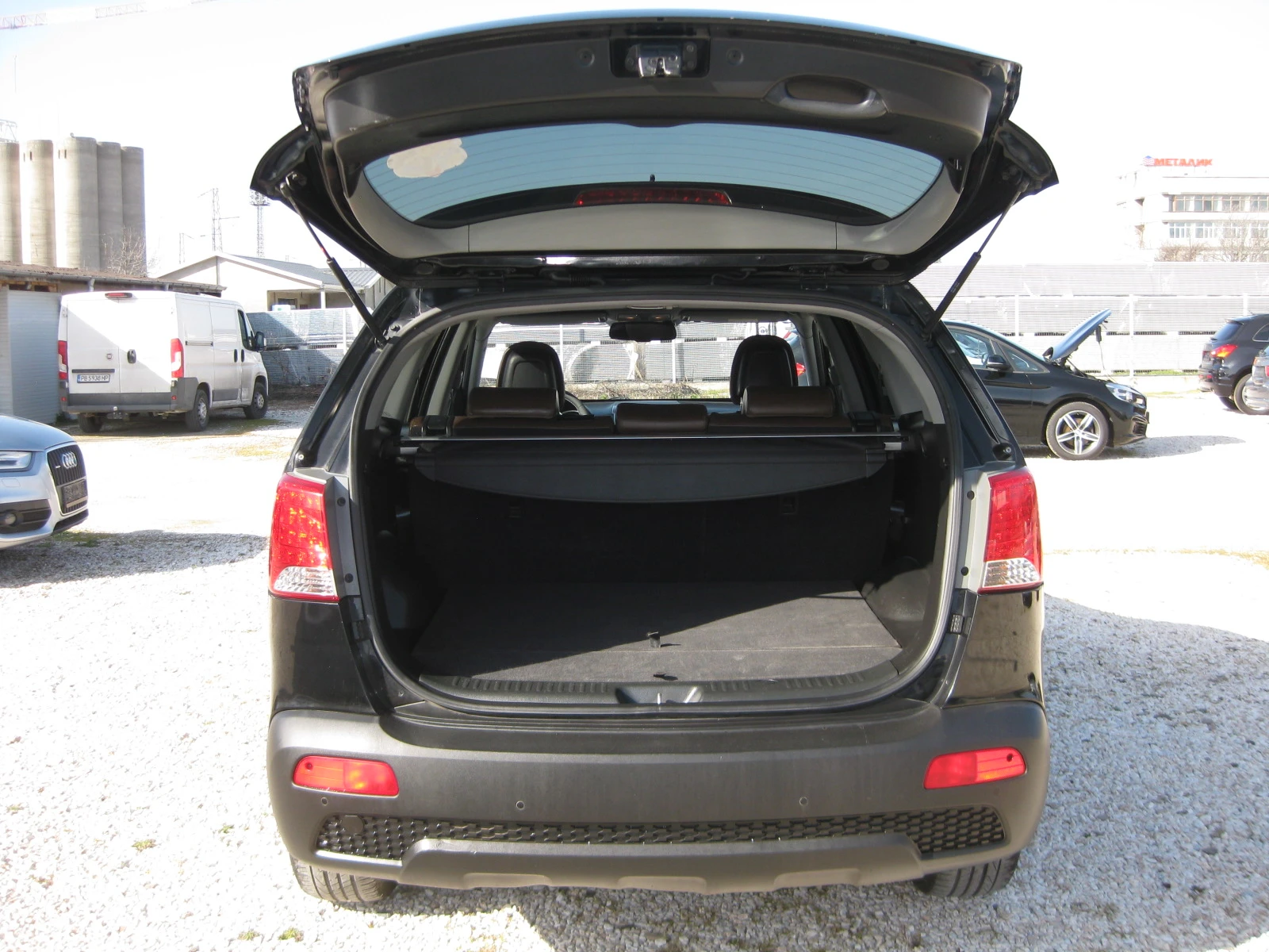 Kia Sorento 2.2 CRDI   VGT, снимка 16 - Автомобили и джипове - 53953129