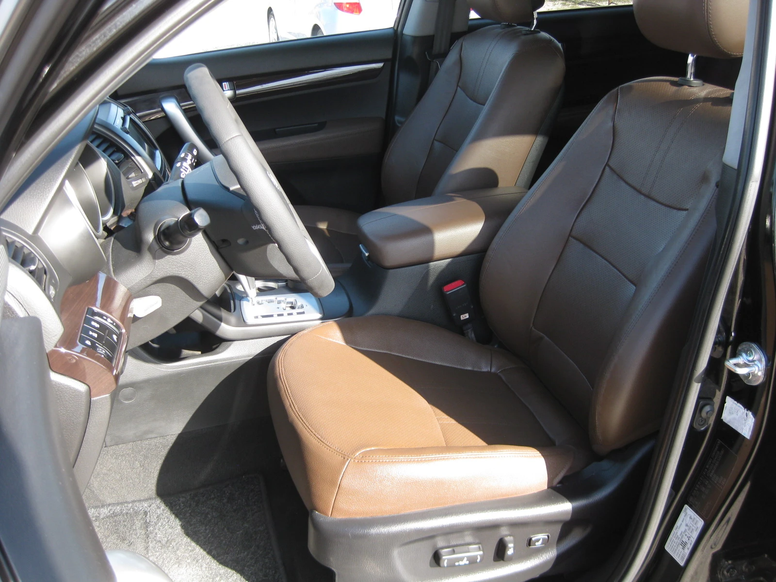 Kia Sorento 2.2 CRDI   VGT, снимка 10 - Автомобили и джипове - 53953129