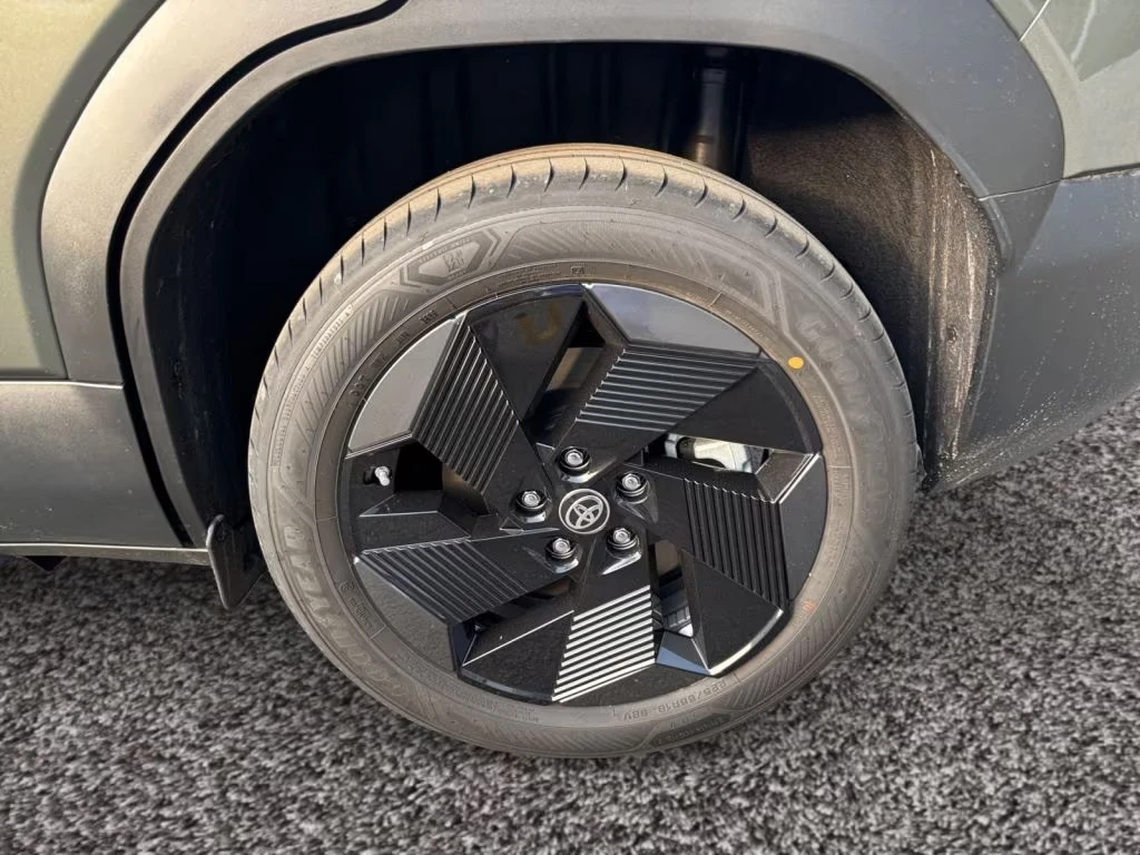 Toyota Urban Cruiser EV 61kWh TEAMPLAYER CAMERA | Mobile.bg � ����������� 11