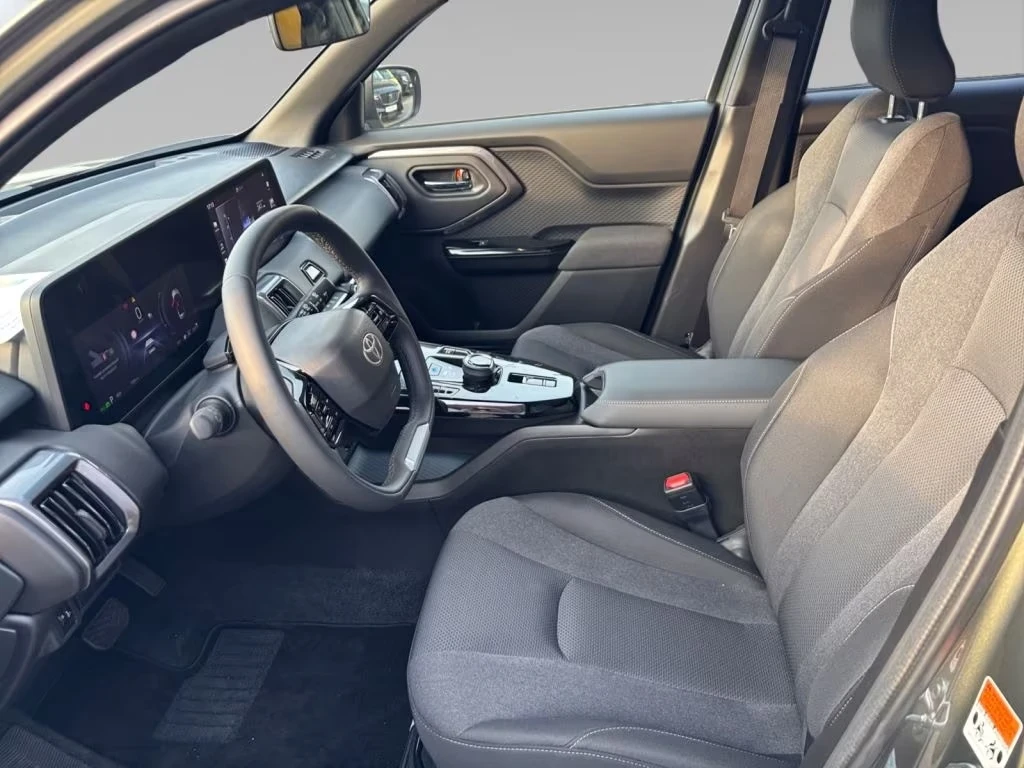 Toyota Urban Cruiser EV 61kWh TEAMPLAYER CAMERA | Mobile.bg � ����������� 9