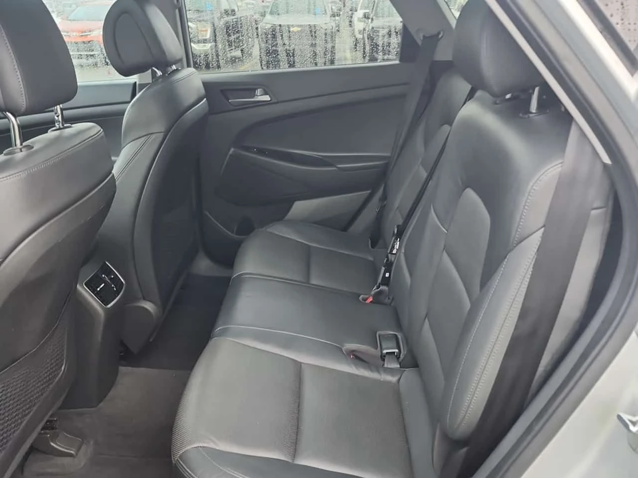 Hyundai Tucson SE| PANORAMA| ПОДГРЕВИ| CARFAX| , снимка 10 - Автомобили и джипове - 54252190