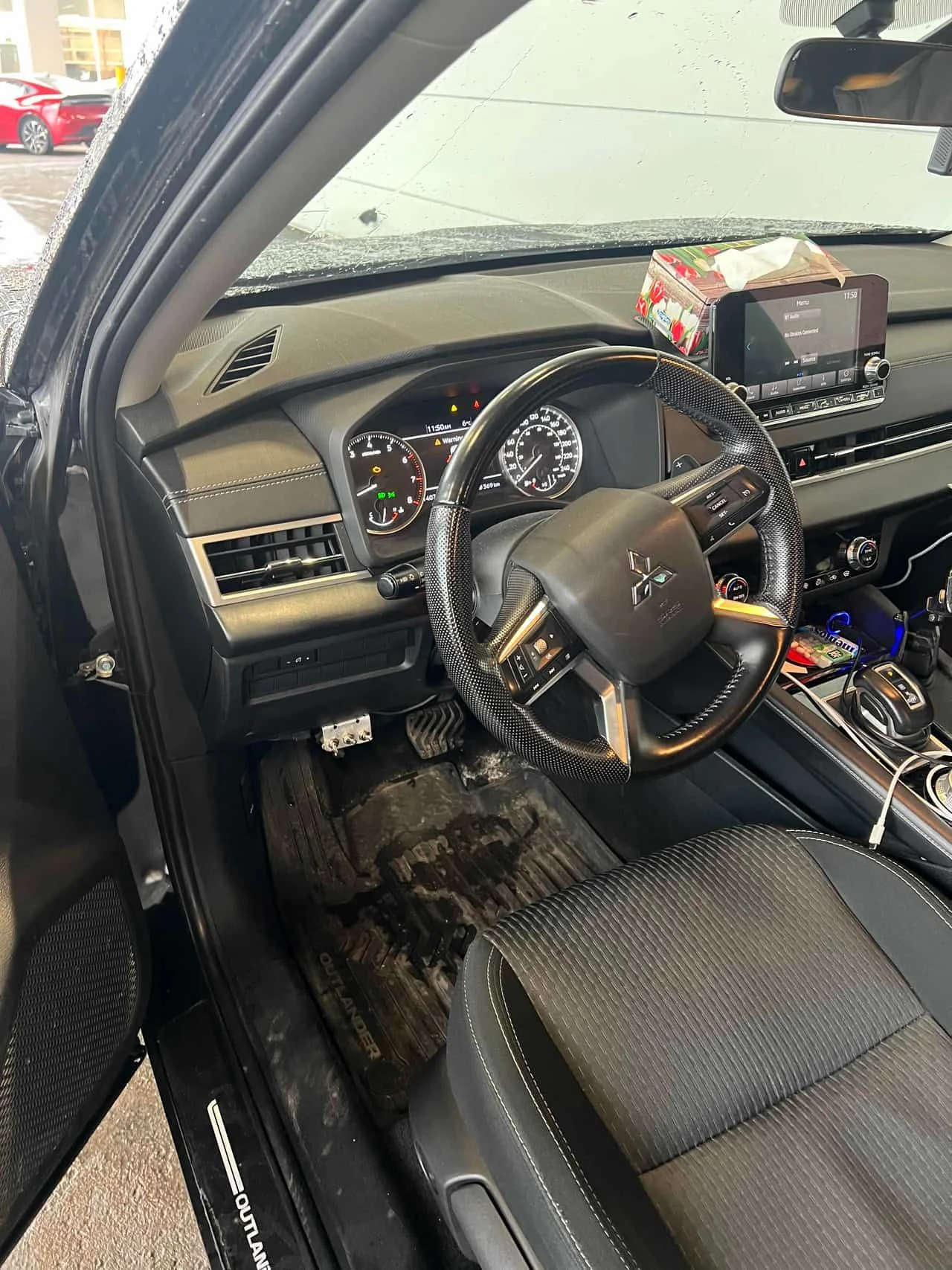 Mitsubishi Outlander * ES * ЛИЦЕНЗИРАН АВТОМОБИЛ * ПОДГРЕВИ , снимка 14 - Автомобили и джипове - 54643504