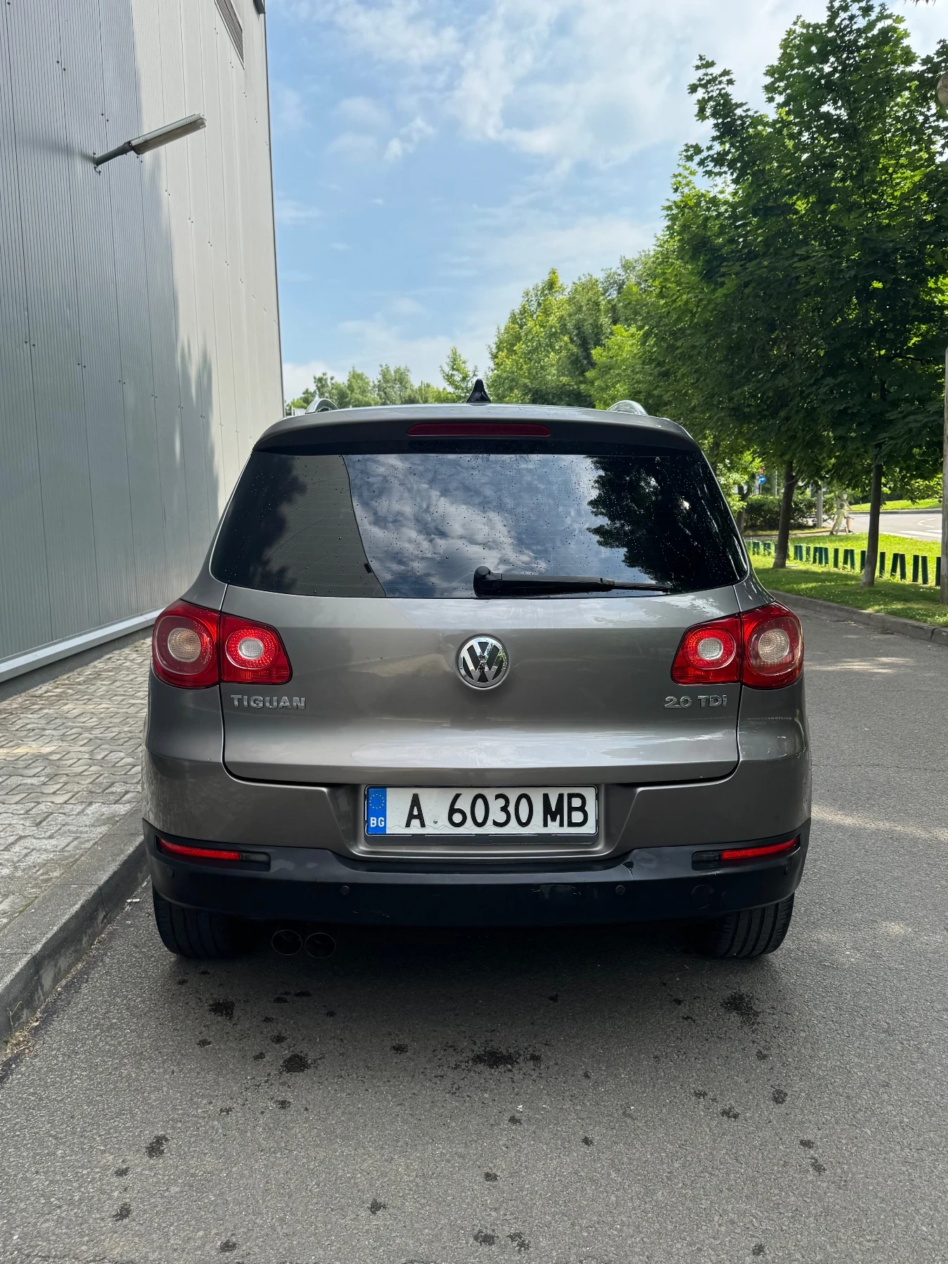 VW Tiguan 2.0, снимка 5 - Автомобили и джипове - 54814194