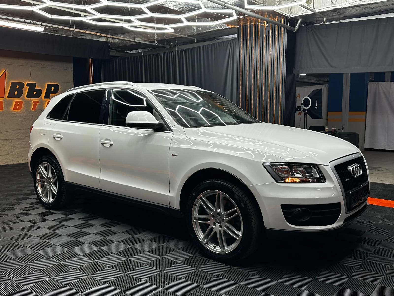Audi Q5 3.0tdi/Quattro/Кожа, снимка 4 - Автомобили и джипове - 55817083