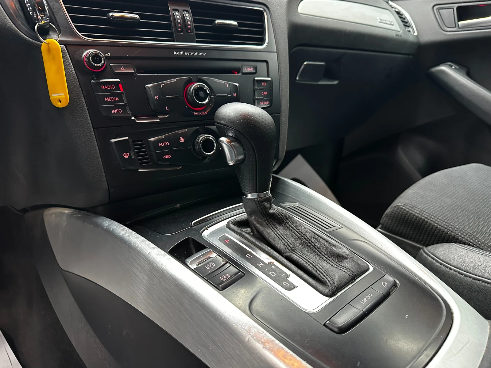 Audi Q5 3.0tdi/Quattro/Кожа, снимка 11 - Автомобили и джипове - 55817083