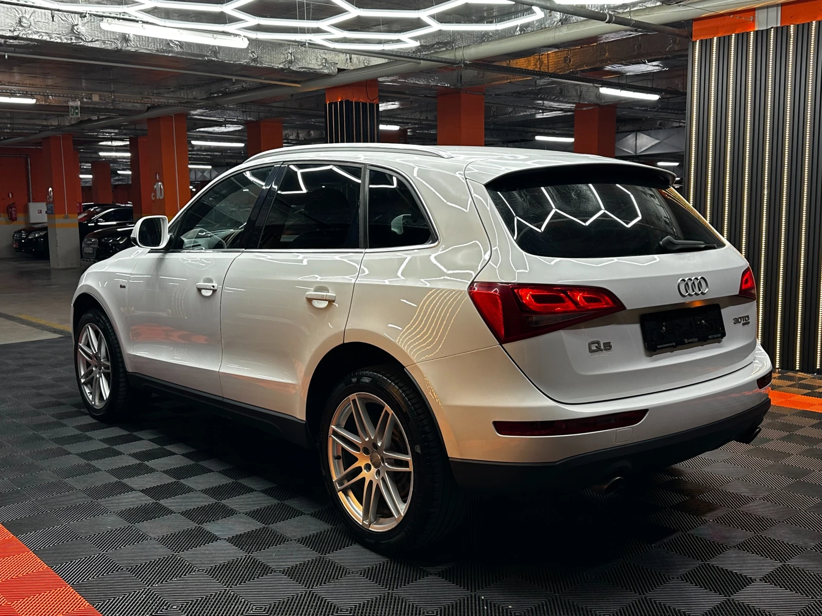 Audi Q5 3.0tdi/Quattro/Кожа, снимка 6 - Автомобили и джипове - 55817083