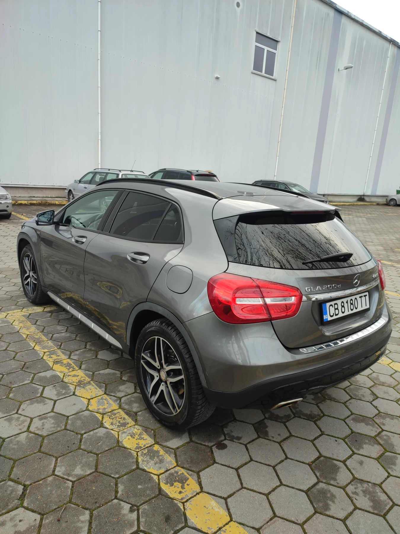 Mercedes-Benz GLA 200, снимка 8 - Автомобили и джипове - 55832995