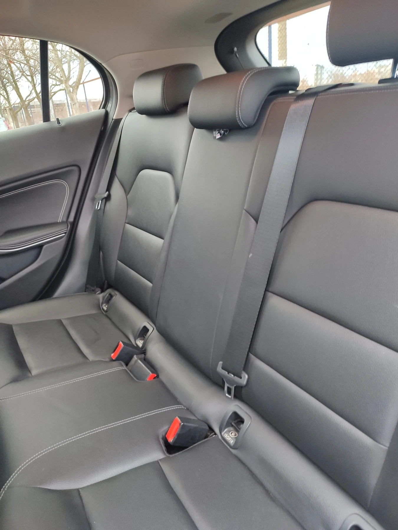 Mercedes-Benz GLA 200, снимка 14 - Автомобили и джипове - 55832995