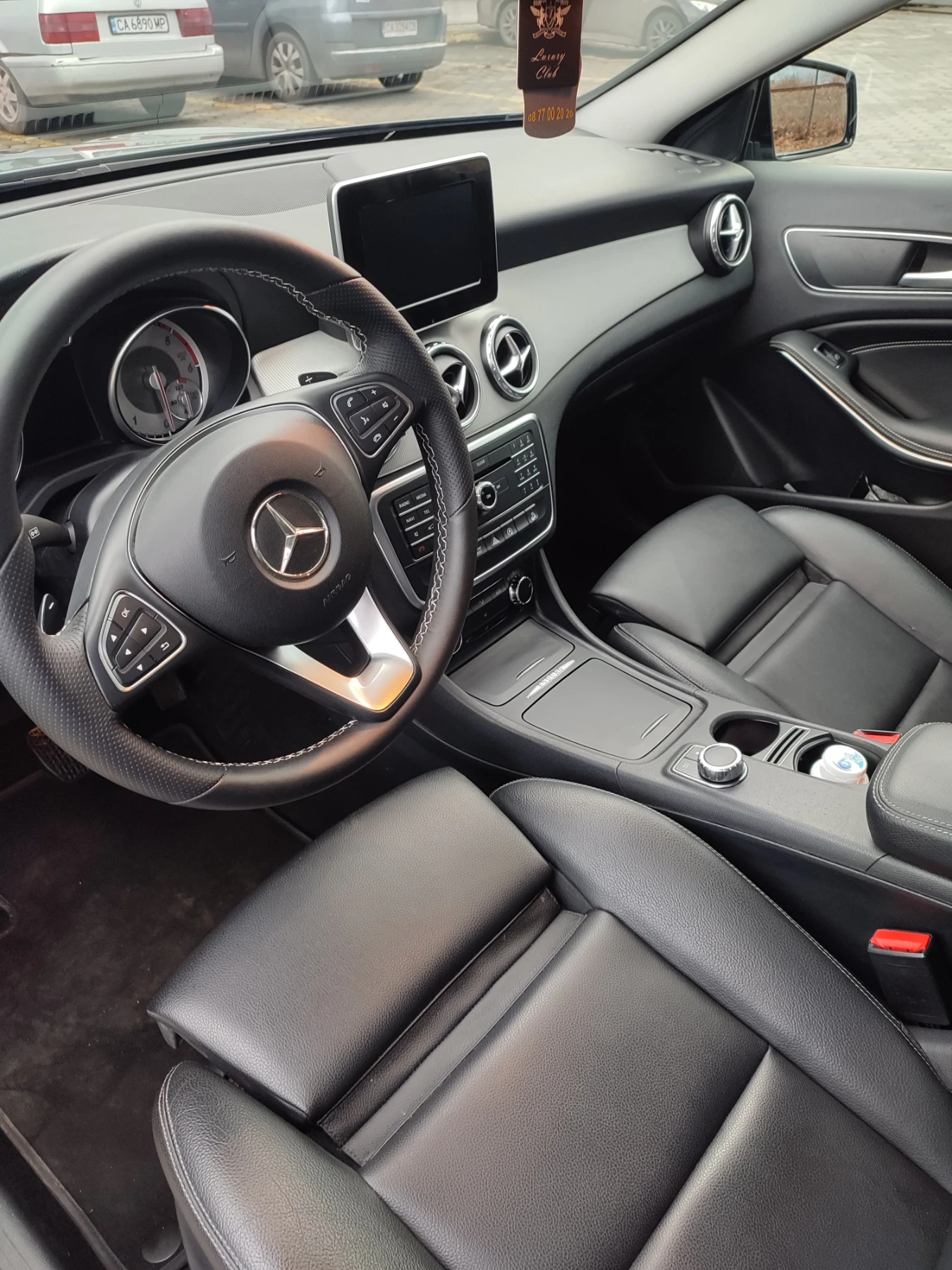 Mercedes-Benz GLA 200, снимка 10 - Автомобили и джипове - 55832995