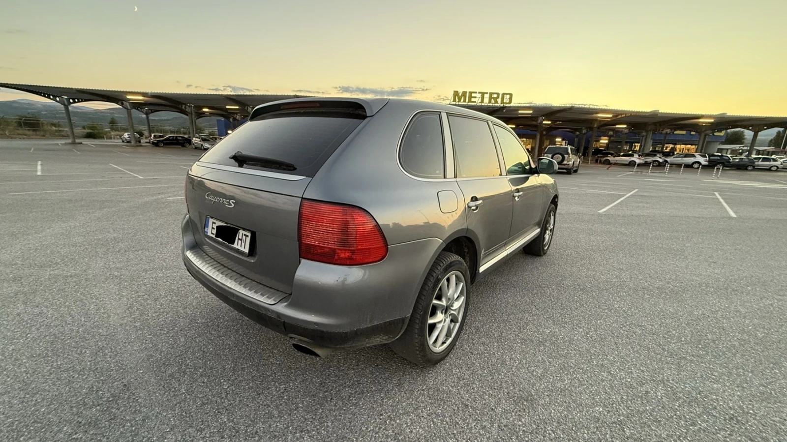 Porsche Cayenne 4.5 Газ-Бензин, снимка 6 - Автомобили и джипове - 56135773