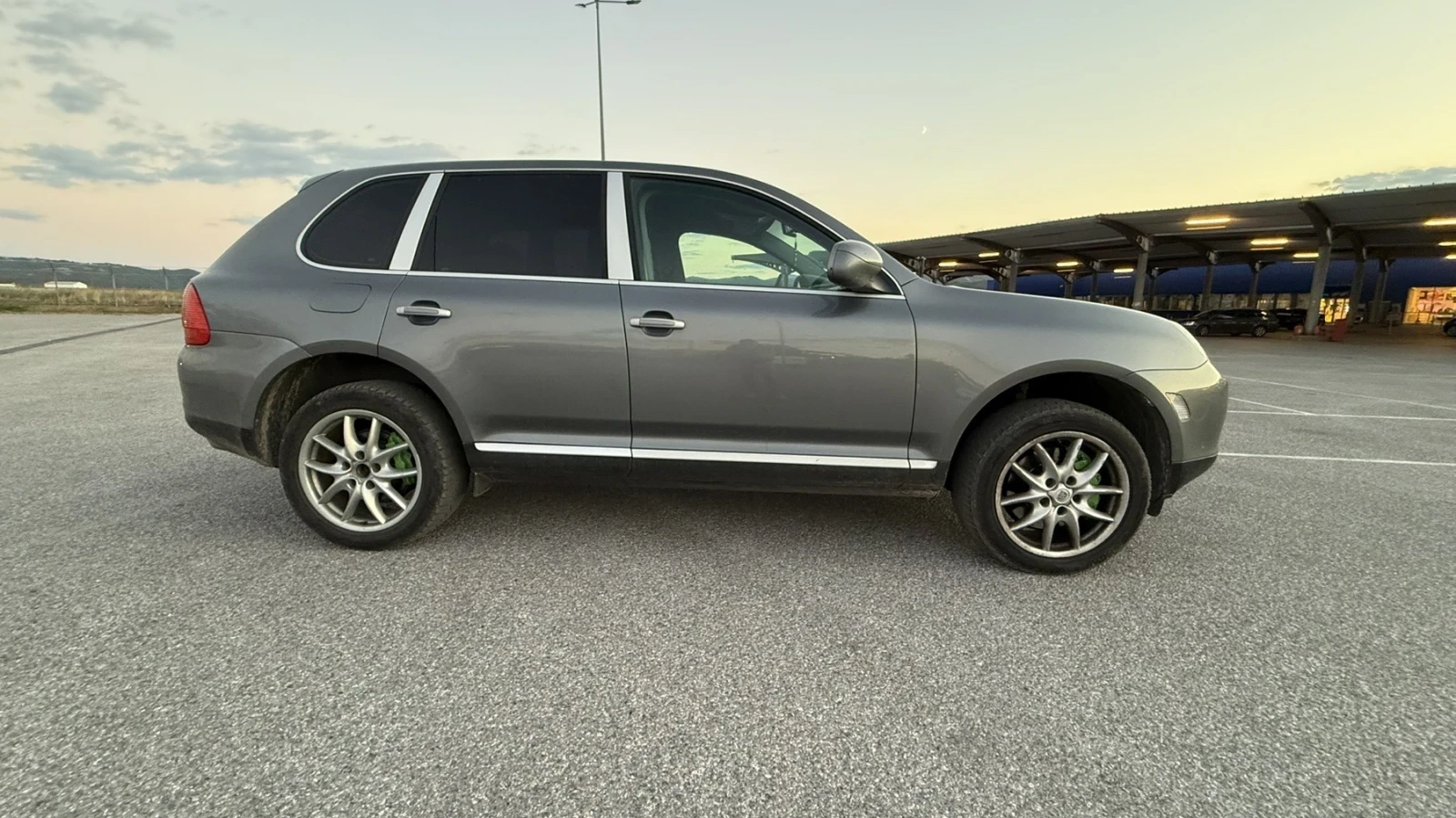 Porsche Cayenne 4.5 Газ-Бензин, снимка 9 - Автомобили и джипове - 56135773