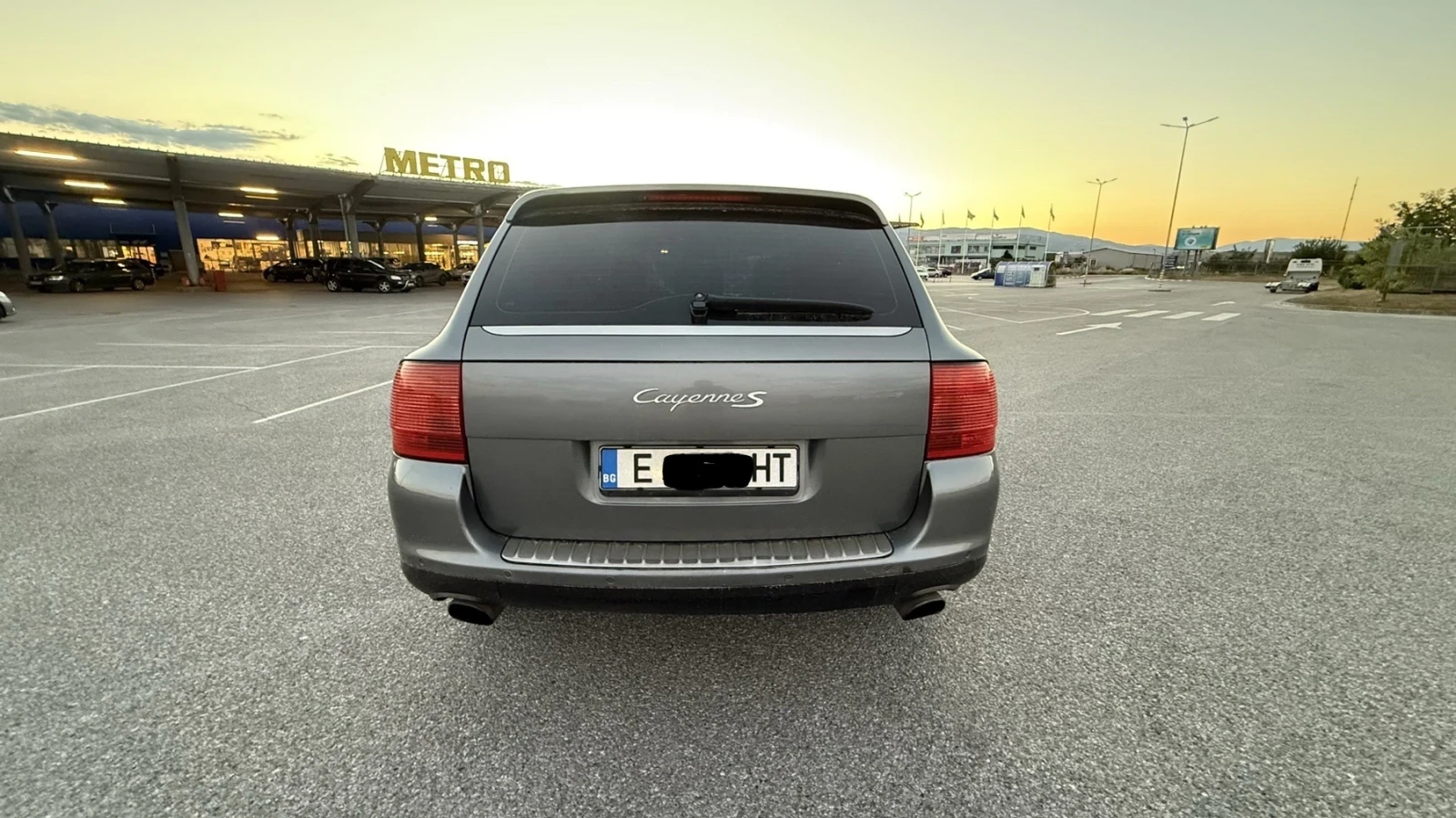 Porsche Cayenne 4.5 Газ-Бензин, снимка 4 - Автомобили и джипове - 56135773