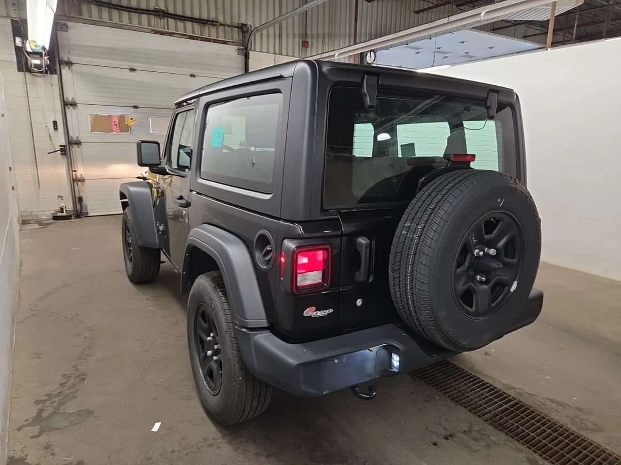 Jeep Wrangler * SPORT * CARFAX * ����� �� ����������� | Mobile.bg � ����������� 4