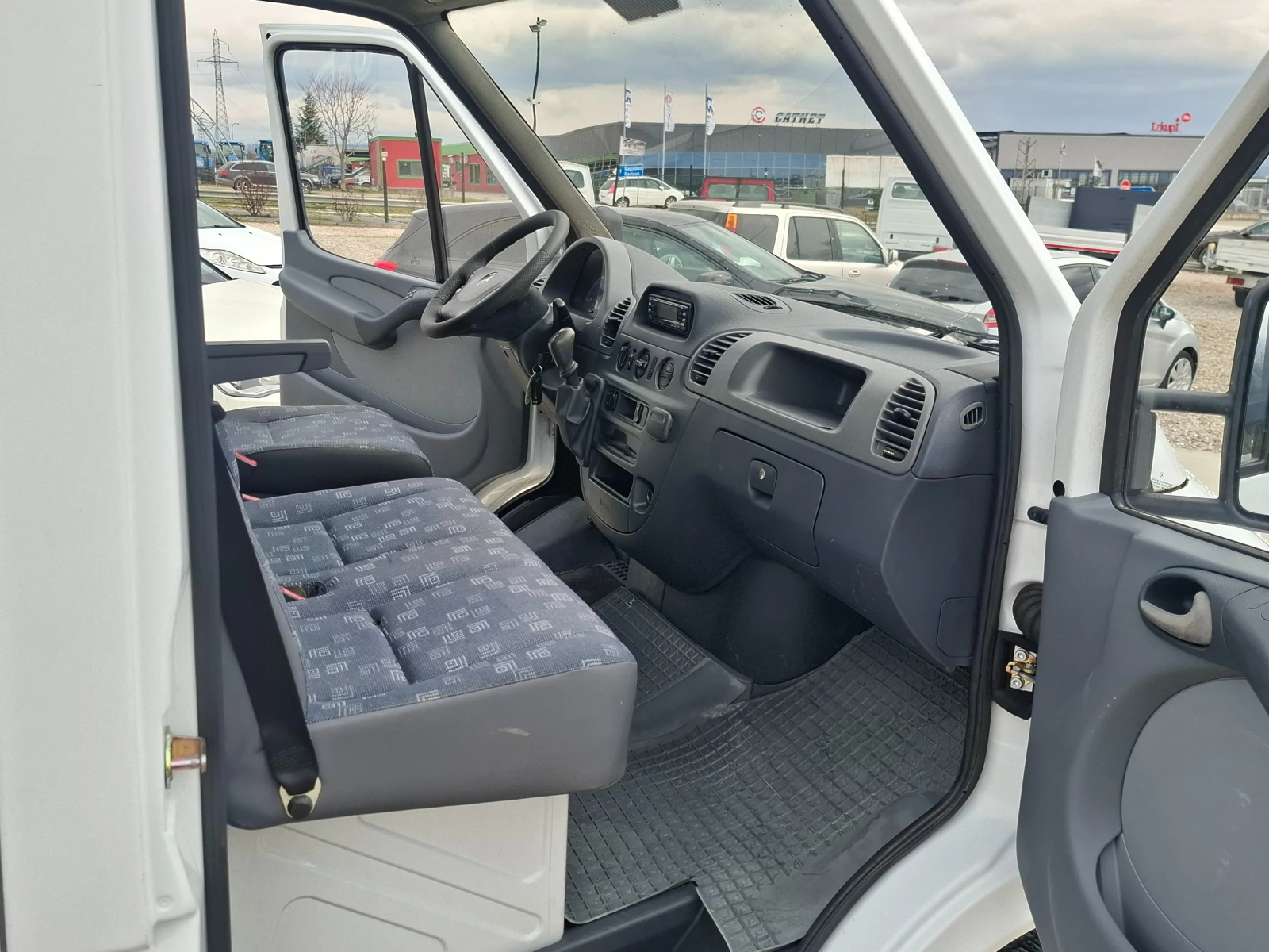 Mercedes-Benz Sprinter 313 CDI/Клима/FaceLift, снимка 9 - Бусове и автобуси - 53913432
