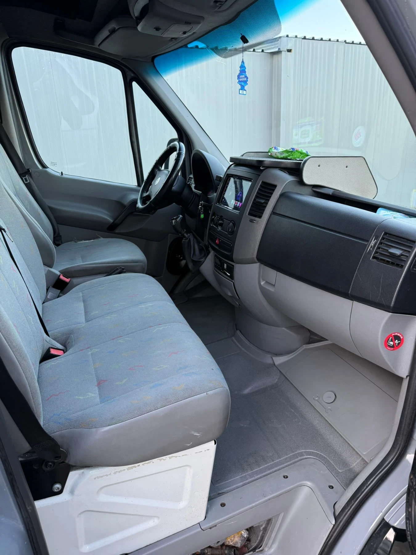 VW Crafter 2.5 136ps, снимка 7 - Бусове и автобуси - 54578254