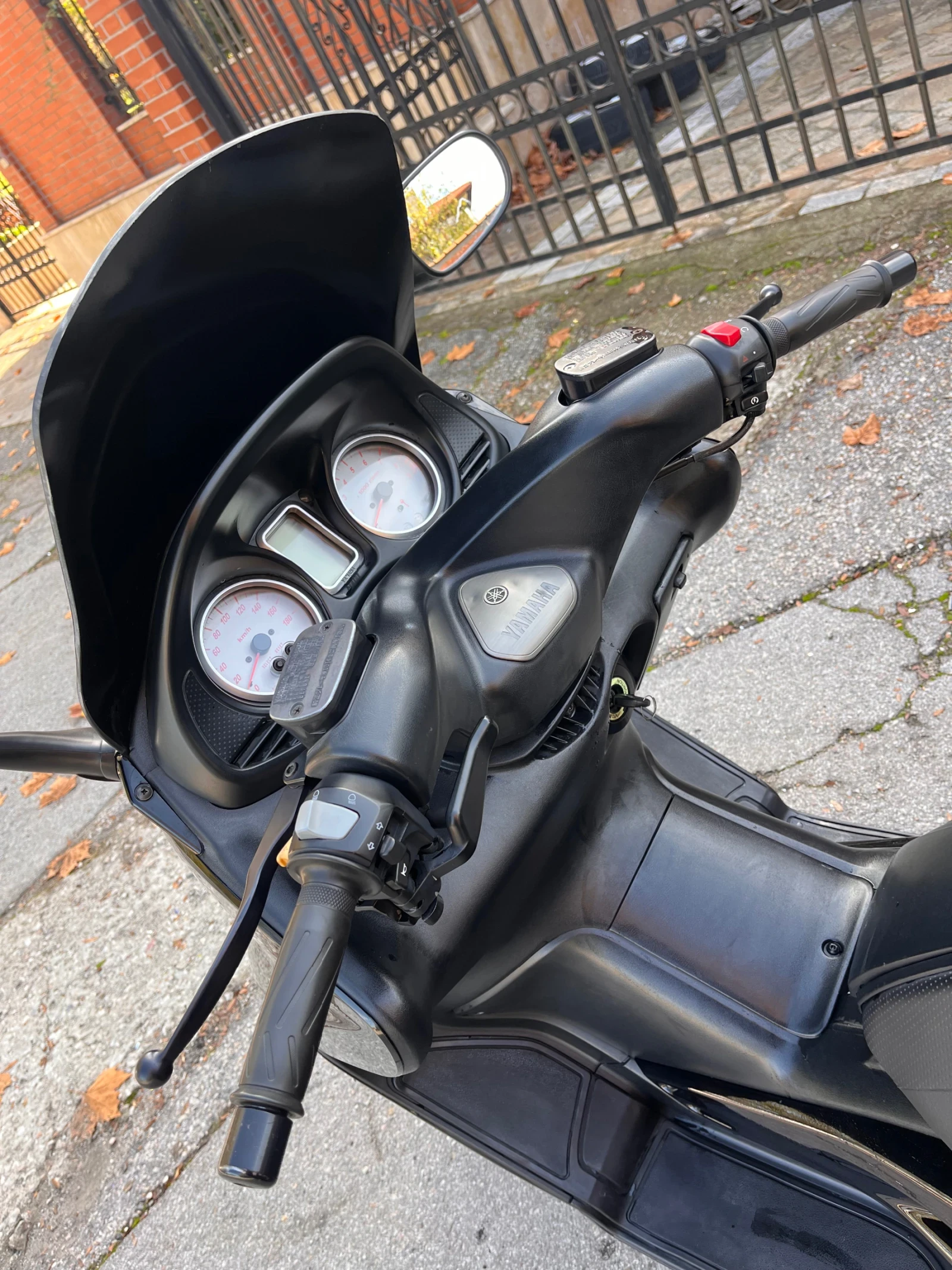Yamaha T-max  - изображение 7