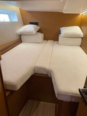 Ветроходна лодка Jeanneau 54, снимка 13