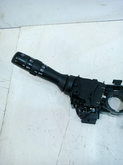 Ключ фарове мигач чистачки Тойота Рав4 2.2 D-cat