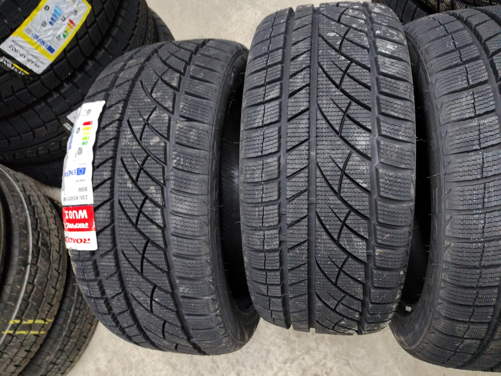  235/45R17 | Mobile.bg   3