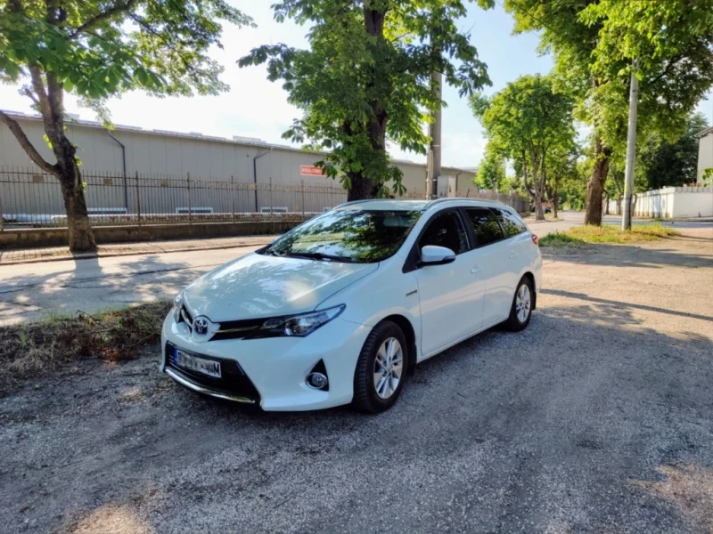 Toyota Auris, снимка 1 - Автомобили и джипове - 49382760