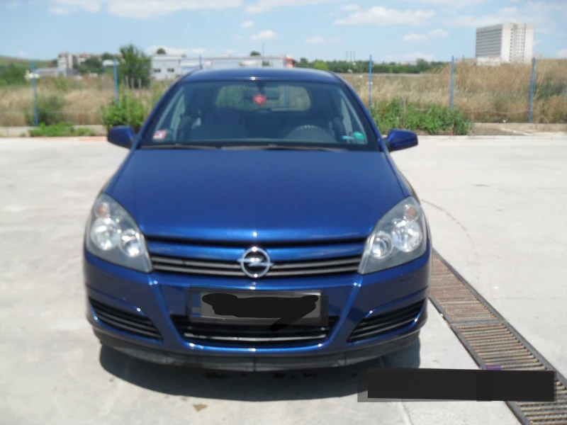 Opel Astra 1, 8i с автопилот