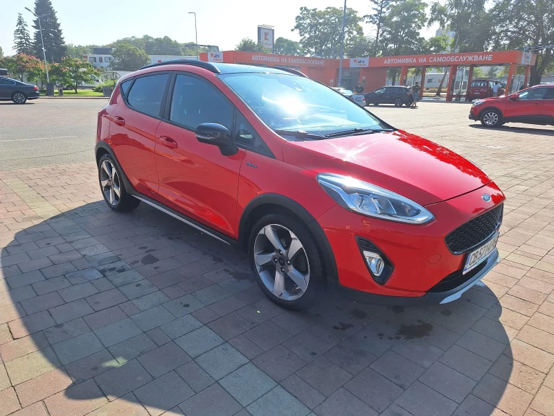 Ford Fiesta Activ, снимка 2 - Автомобили и джипове - 52881588