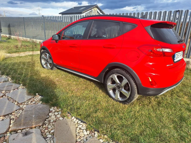 Ford Fiesta Activ, снимка 4 - Автомобили и джипове - 52881588