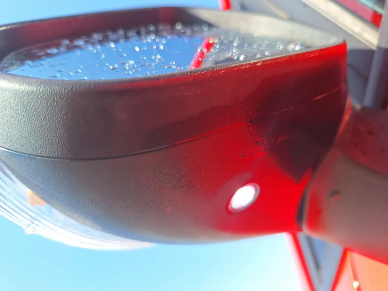 Ford Fiesta Activ, снимка 11 - Автомобили и джипове - 52881588