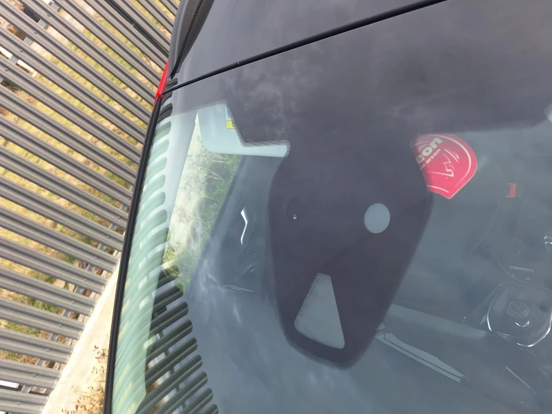 Ford Fiesta Activ, снимка 13 - Автомобили и джипове - 52881588