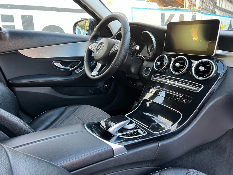 Mercedes-Benz C 220 CDI 4-MATIC/AMG/FULL LED/9G/AIRMATIC, снимка 15 - Автомобили и джипове - 52171229