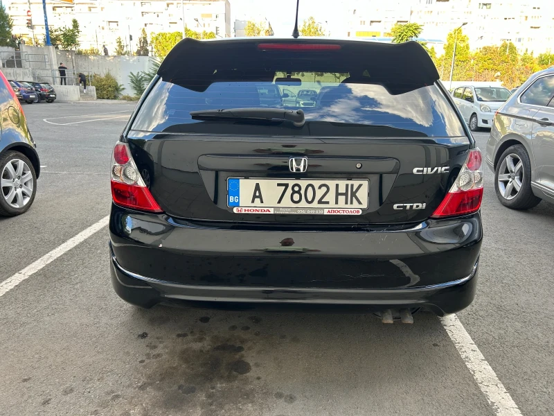 Honda Civic 1.7 Cdti, снимка 10 - Автомобили и джипове - 52426812