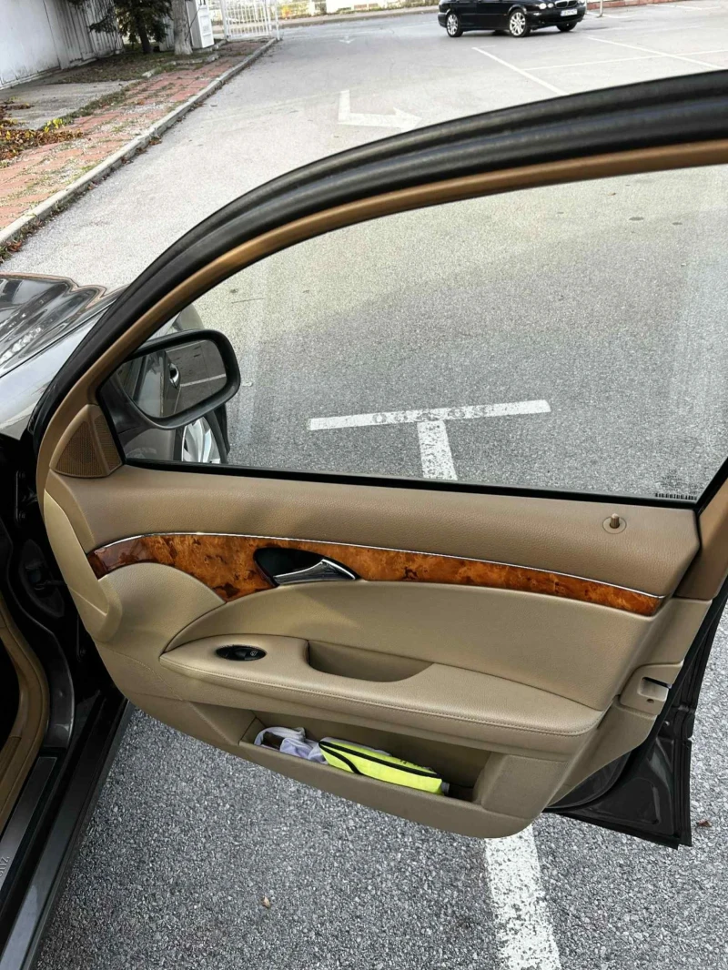 Mercedes-Benz E 280, снимка 8 - Автомобили и джипове - 52595106