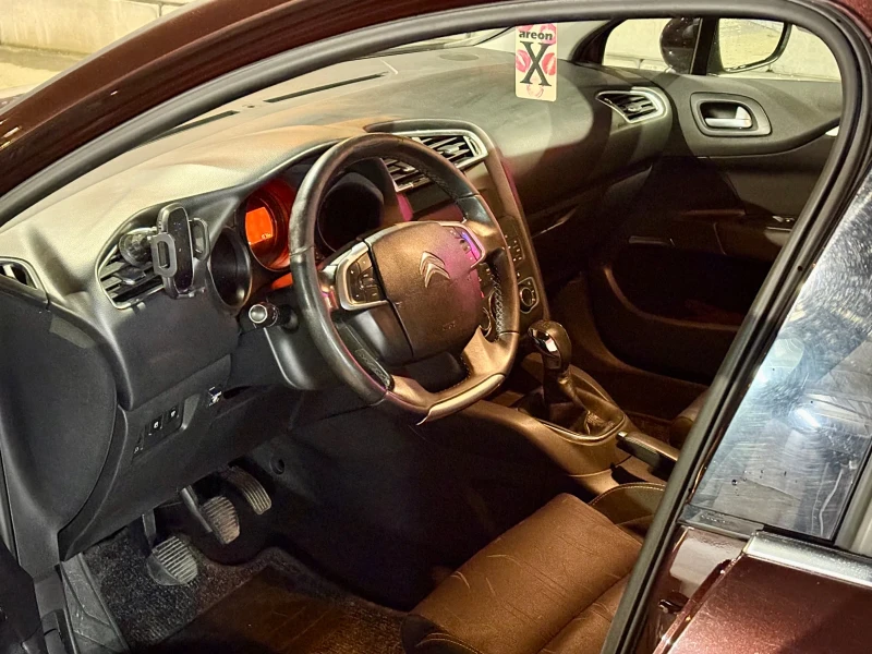 Citroen C4 1.6i, снимка 7 - Автомобили и джипове - 52909968