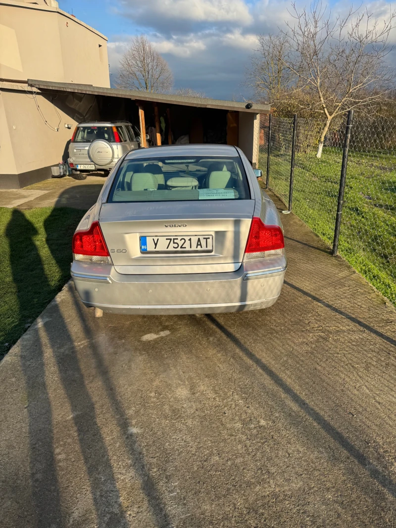 Volvo S60 D5, снимка 3 - Автомобили и джипове - 52991118