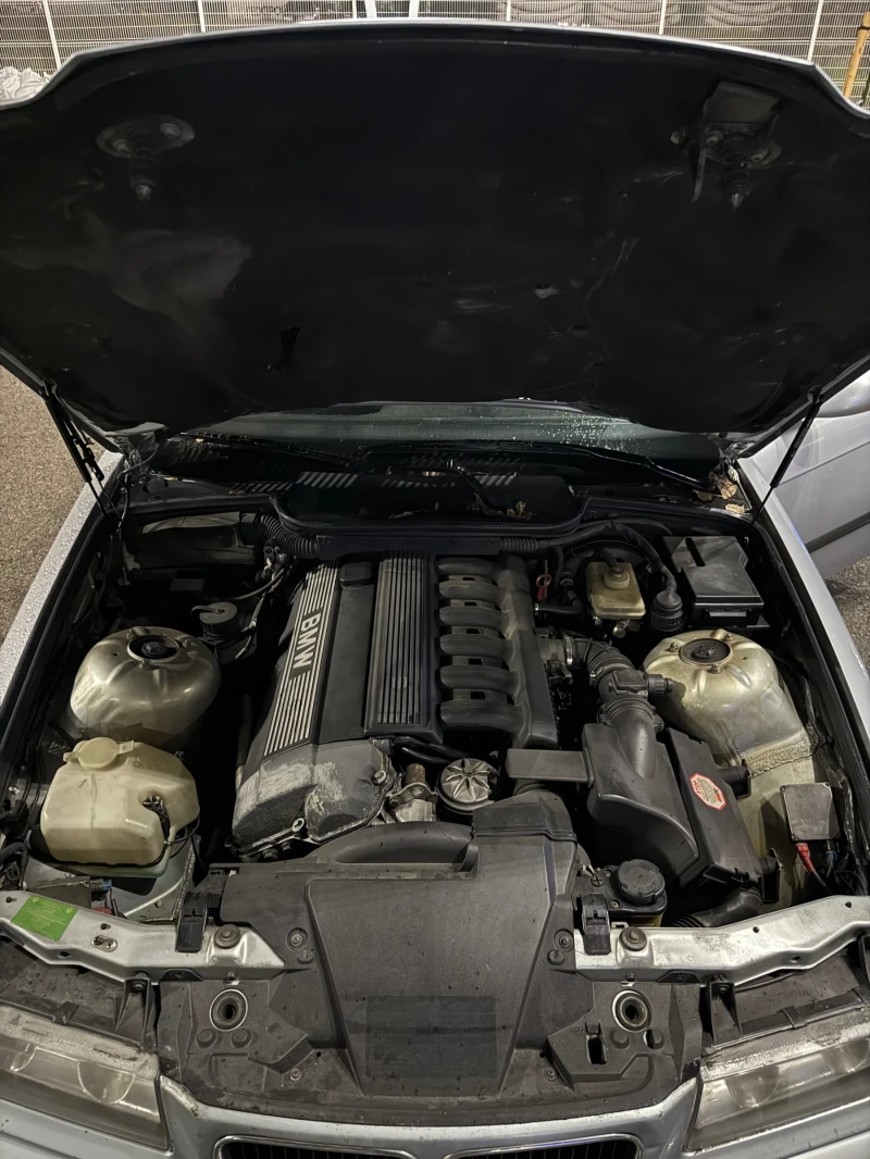 BMW 320 M50B20 Vanos , снимка 15 - Автомобили и джипове - 53035260