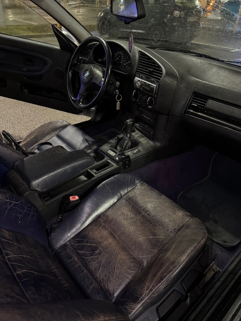 BMW 320 M50B20 Vanos , снимка 10 - Автомобили и джипове - 53035260