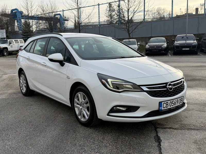 Opel Astra, снимка 6 - Автомобили и джипове - 53271560