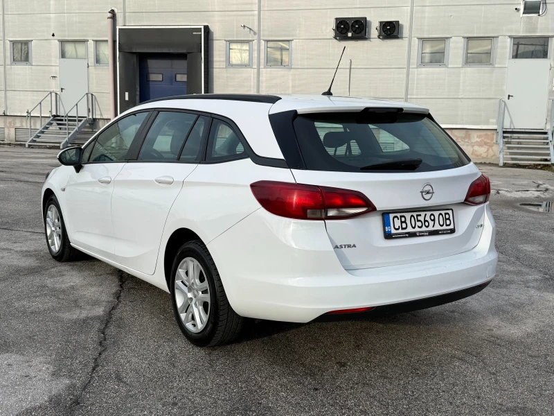 Opel Astra, снимка 3 - Автомобили и джипове - 53271560